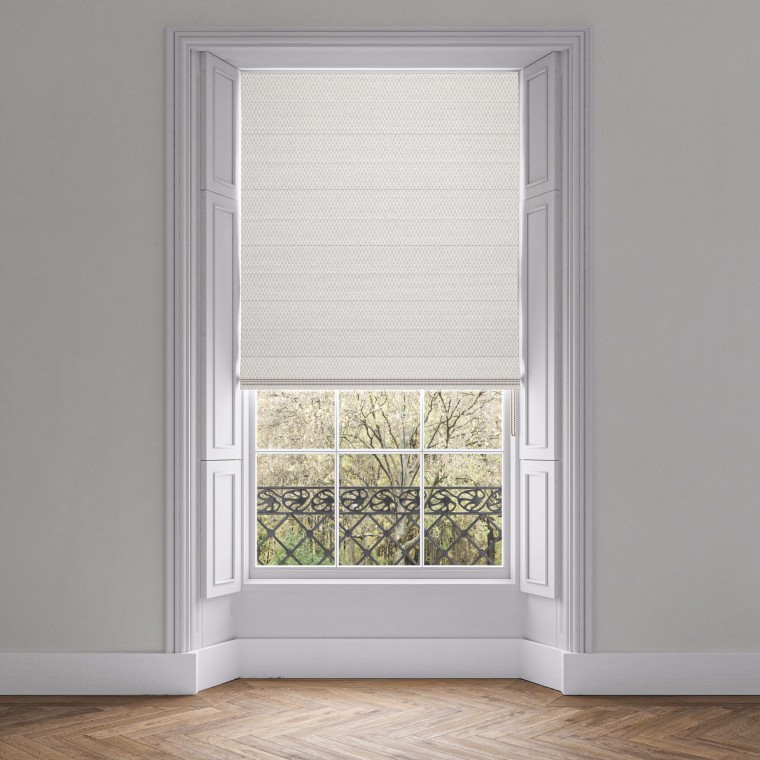 Folia Dove Roman Blind