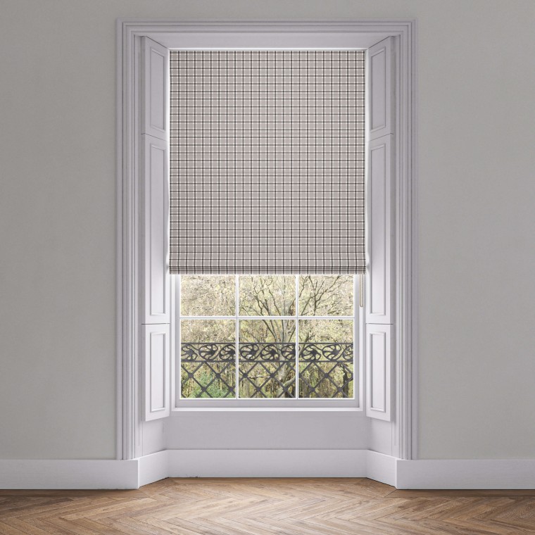 Kali Smoke Roman Blind