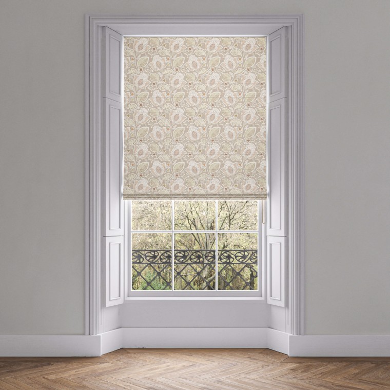 Varanasi Cinnamon Roman Blind